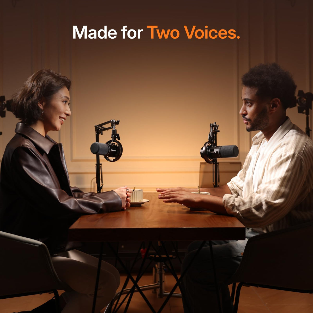 Hybrid Wireless Podcast Microphone L68715